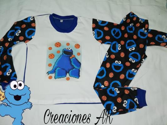 Pijamas, mascarillas, camisas personalizadas, buzos